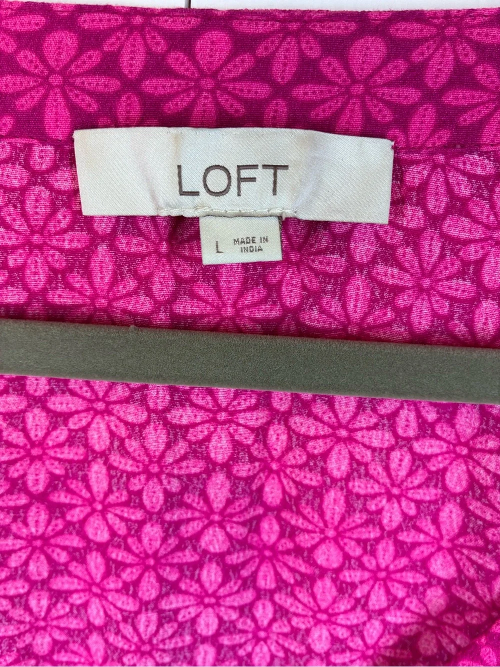 LOFT Pink Floral Print Tie Front Blouse V-Neck Puff Sleeve Size Large